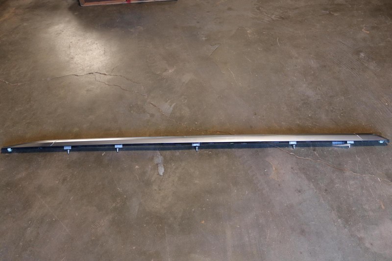 2015-2020 CADILLAC ESCALADE ESV LEFT DRIVER ROOF RACK RAIL LUGGAGE CARRIER OEM