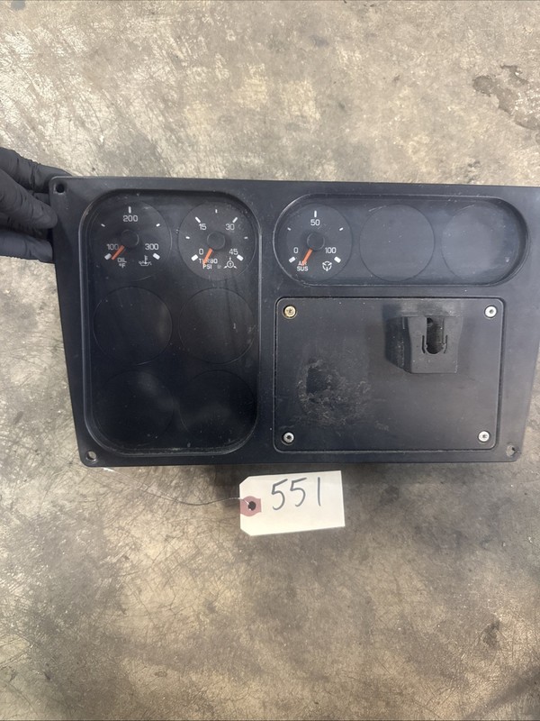 Kenworth 05421AA Dash Panel Gauges ClusterB1104J0