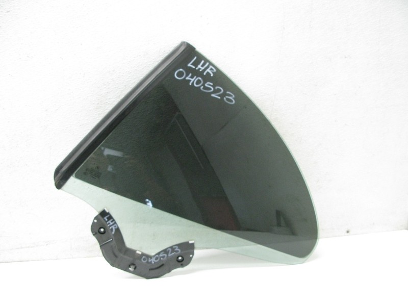 04-10 BMW E64 650i CONVERTIBLE WINDOW GLASS QUARTER REAR LEFT OEM 040523