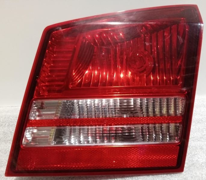 2010-2020 Dodge Journey RH Passenger Side Inside 2666 Taillight Incandescent