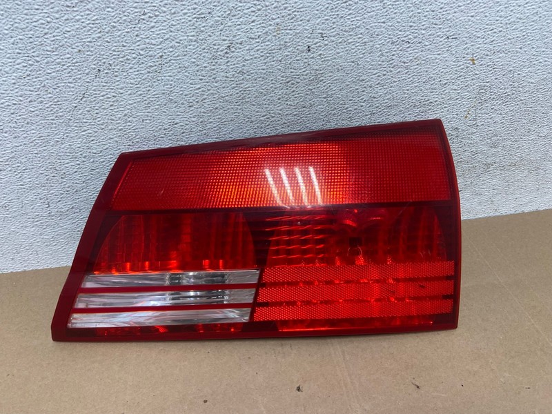 2004-2005 Toyota Sienna Right Passenger RH Side Inner Tail Light Oem AE4874 LK