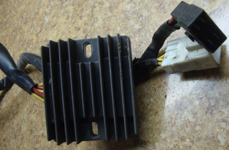 2004 Honda CBR600F4 CBR 600 F4 CBR600 Voltage Regulator Rectifier Electrical M12