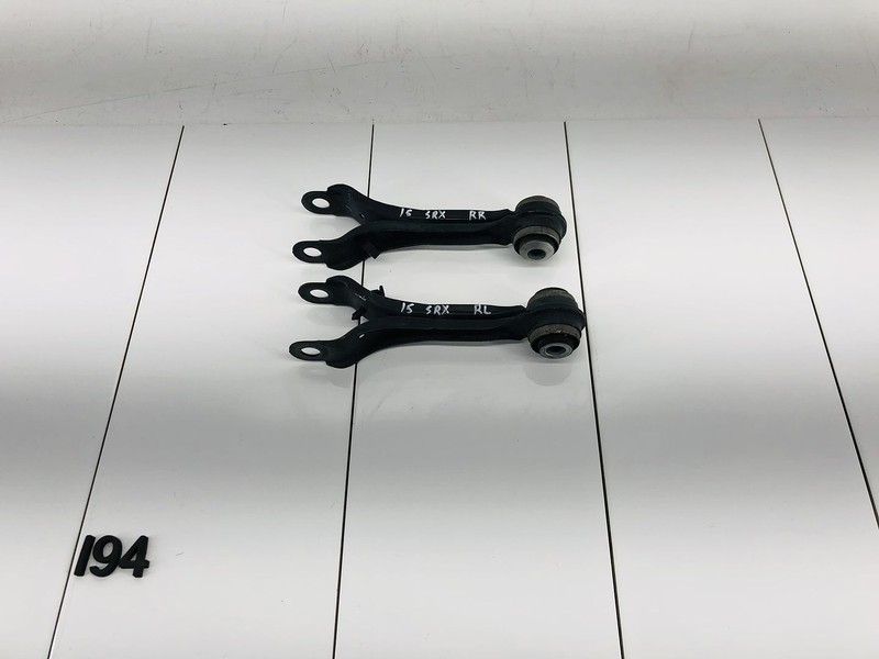 10-16 CADILLAC SRX REAR LEFT & RIGHT SIDE SUSPENSION LOWER CONTROL ARM SET OEM