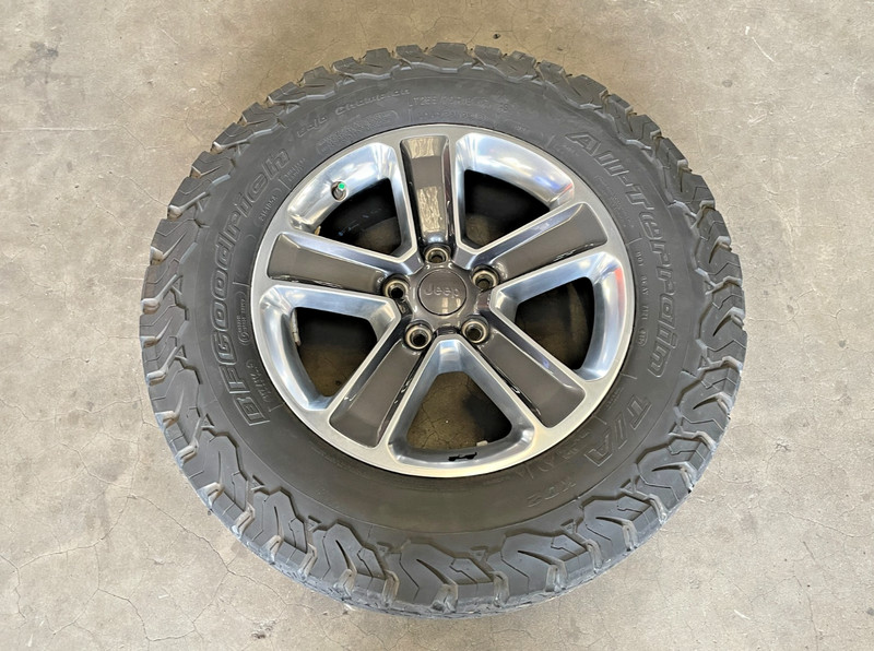 2018-2021 Jeep Wrangler 18x7.5 Inch Wheel Rim & Tire 5 Spoke 1623 OEM #1