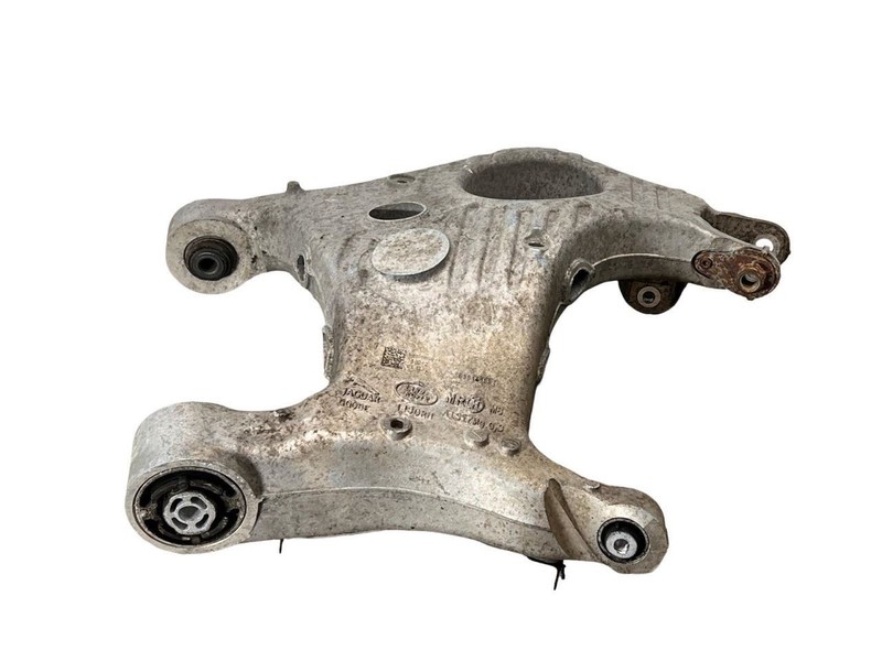 2018-2020 Rover Velar Right Passenger Side Rear Lower Control ARM Spring Seat
