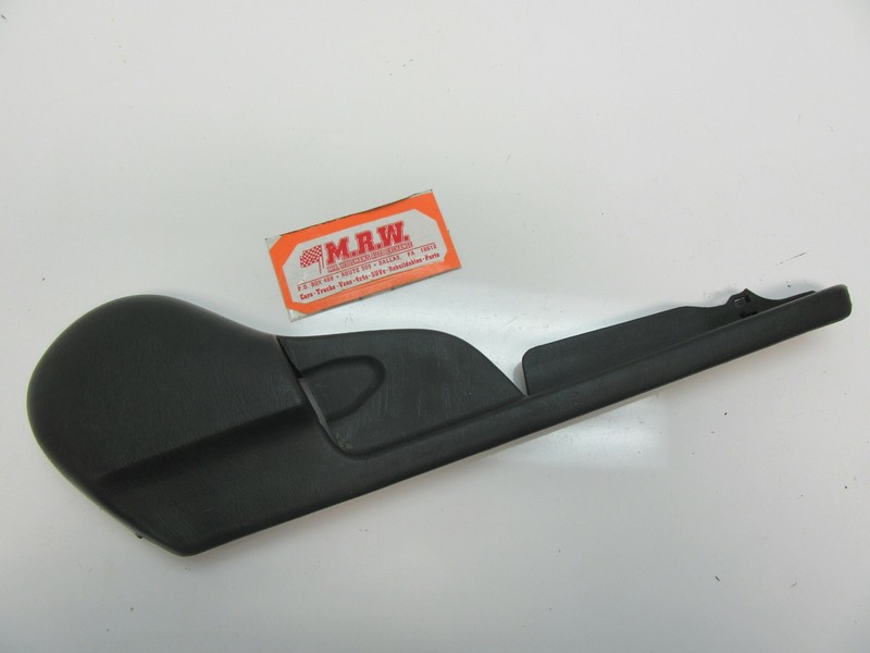 FRONT SEAT OUTER TRACK BASE COVER RIGHT PASSENGER SIDE CAR R RH fit 96-99 CELICA