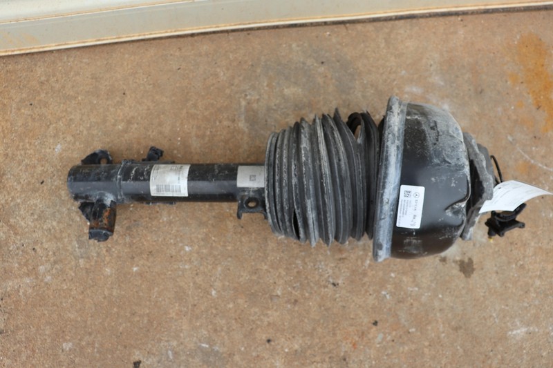 2012-2018 MERCEDES CLS550 218 TYPE FRONT RIGHT SIDE SHOCK STRUT ABSORBER OEM