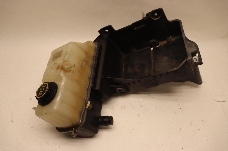 2011-2016 FORD F350 SD 6.7L DIESEL LEFT COOLANT OVERFLOW RESERVOIR W/ TRAY OEM