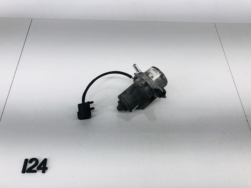 10-16 CADILLAC SRX 3.0L FWD POWER BRAKE BOOSTER VACUUM PUMP MOTOR OEM