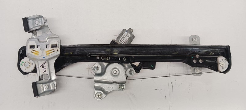 13-'22 CHEVROLET TRAX Left driver front Window Regulator w/motor OEM