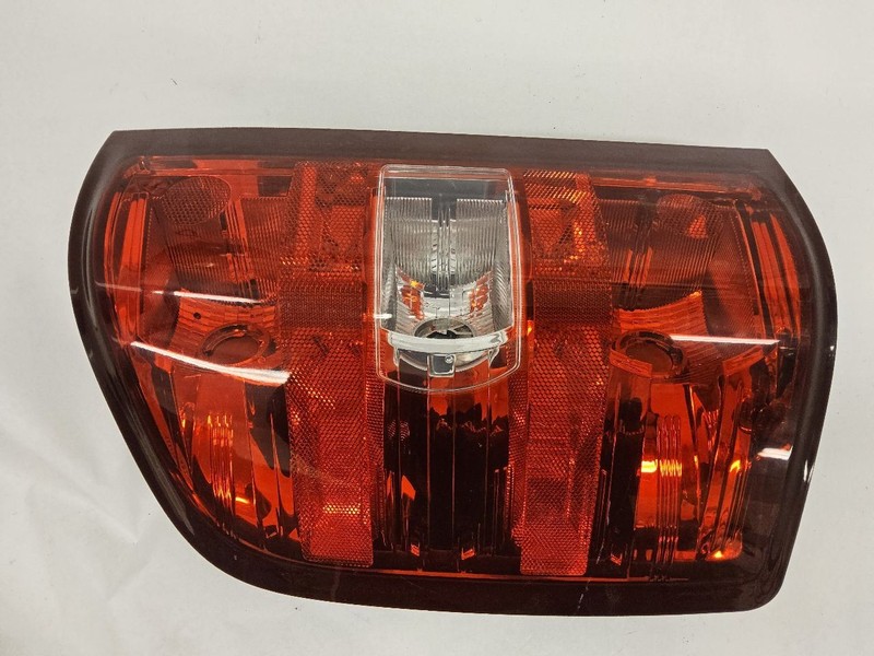 Driver Tail Light Pickup With Box DRW Fits 10-11 SIERRA 3500 PICKUP 3387569