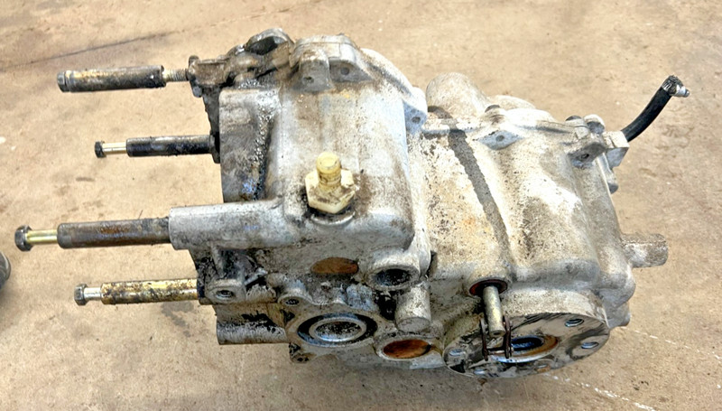 JOHN DEERE MIA10306 F911 F912 F915 F930 F935 F932 TRANSMISSION DIFFERENTIAL
