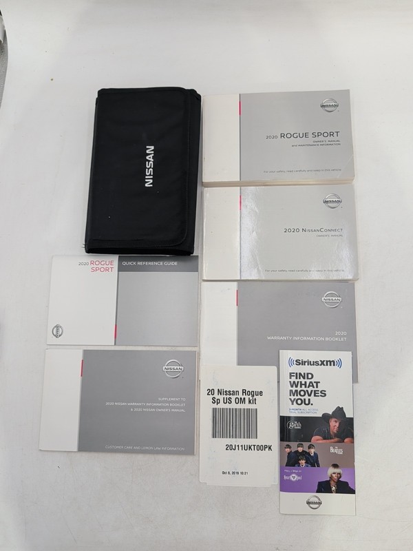 2020 Nissan Rogue Sport Owners Manual With Case And Navigation & Free Shipping