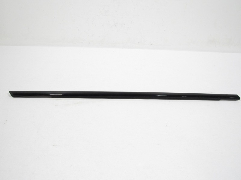23-25 Polestar 2 2024 Front Right Passenger Door Window Belt Molding Trim *:Y