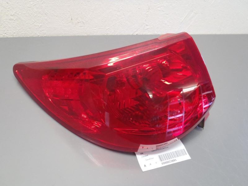 Left Driver Side Tail Light Lamp Fits 2009-2012 Chevrolet Traverse 55843