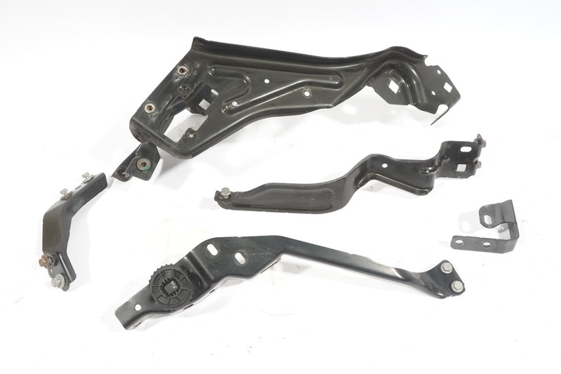 2008-2011 MERCEDES BENZ C300 W204 FRONT LEFT SIDE HEADLIGHT BRACKET SET OF 5 OEM