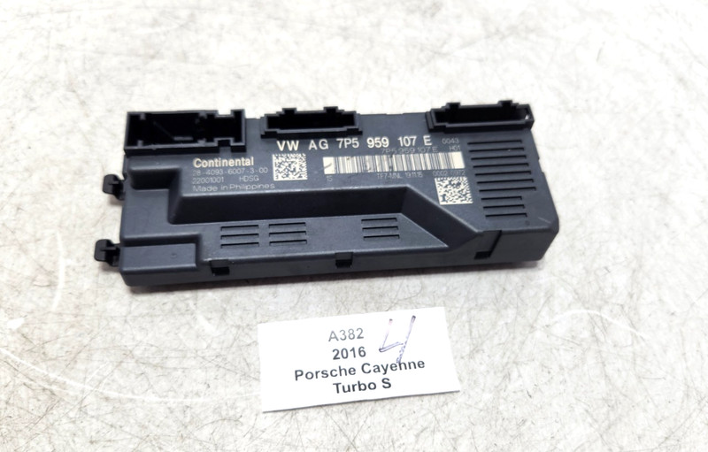 ✅ 11-18 OEM Porsche Cayenne Turbo 958 Tailgate Liftgate Back Door Control Module