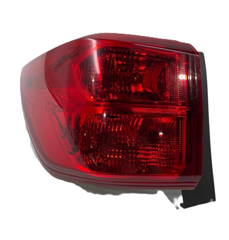 2016-2020 Nissan Pathfinder LH Driver Rear Quarter Panel Mounted Tail Light OEM