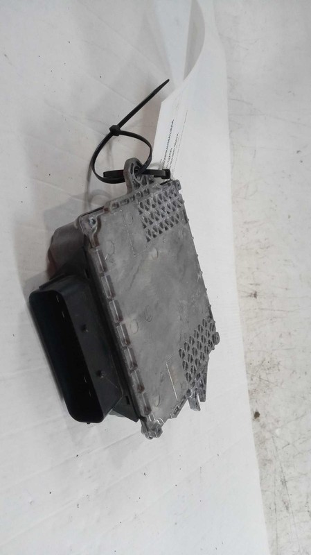 2017 INFINITI QX50 Body Control Module OEM 284B11CA8D 113K GREY