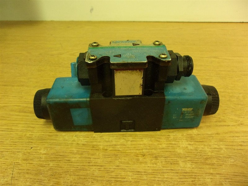 Vickers DG4V-3S-2N-M-PPA5WL-B5-60 Valve *FREE SHIPPING*