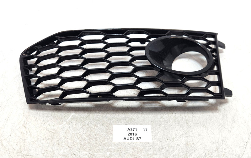 ✅ 2016-2018 FOR Audi S7 Front Right Passenger Side Bumper Lower Grille