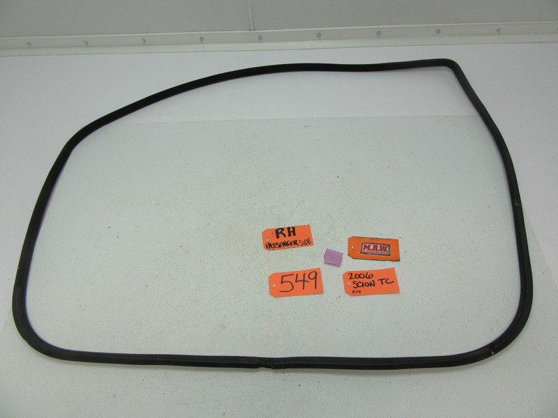for 05-10 SCION TC RIGHT PASSENGER SEAL AROUND BODY RUBBER RF RH R MOLDING TRACK
