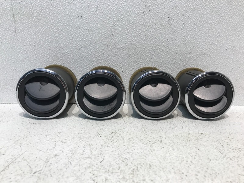 06-09 PONTIAC SOLSTICE Front Left Right Center Dash Air AC Heat Vent Set / 4 OEM