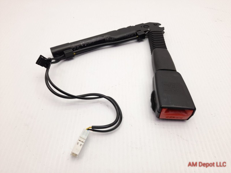 2013 BMW 320i 330i 340i 328i 335i F30 F31 Front Right Seat Belt Buckle 7259388