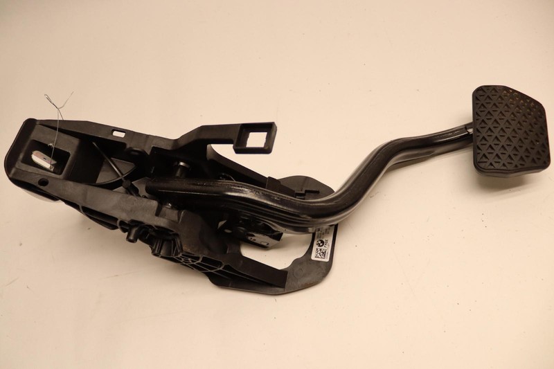 2018-2020 BMW X3 G01 PARK PARKING BRAKE STOP PEDAL PAD OEM