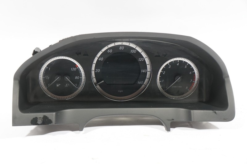 2008 - 2014 MERCEDES BENZ C300 W204 CLUSTER SPEEDOMETER OEM