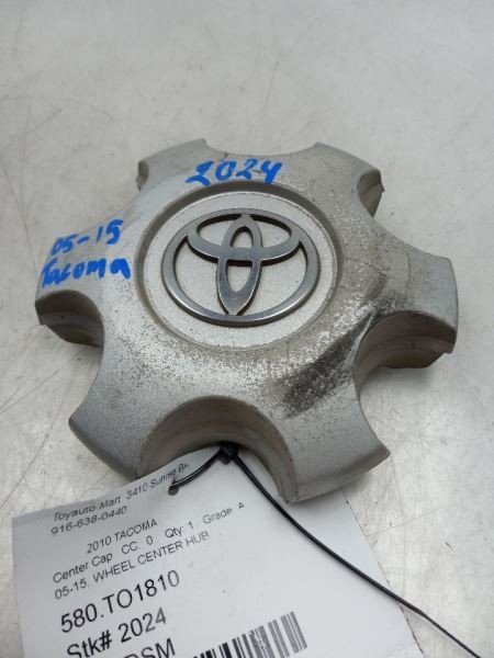 05-15 TOYOTA TACOMA CENTER HUB CAP 4260B-04010