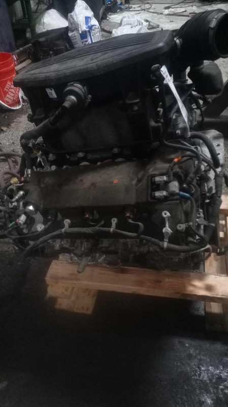 2017 Cadillac XT5 3.6L V6 Engine Complete Assembly FWD 83K Miles OEM