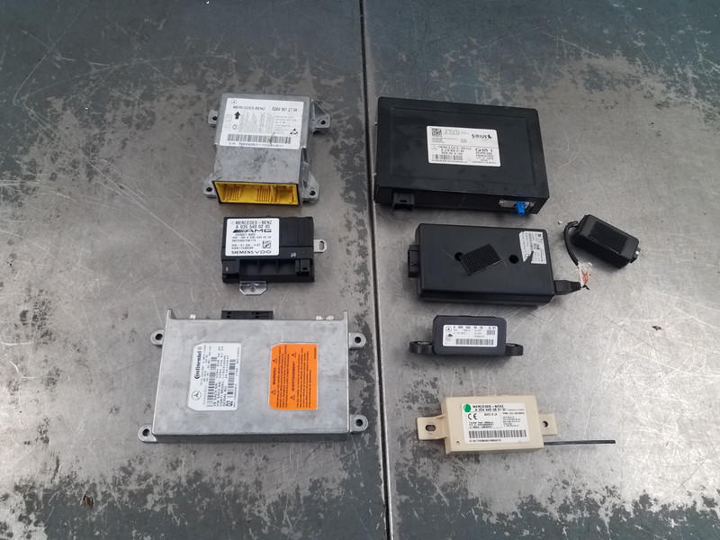 2009 Mercedes AMG C 63 Body Control Modules / iPod Amplifier#72909 X5