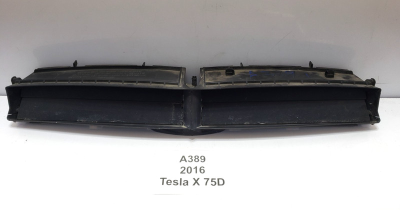 ✅ 2016-2020 OEM Tesla Model X Center Active Air Duct Shutter Intake Grille