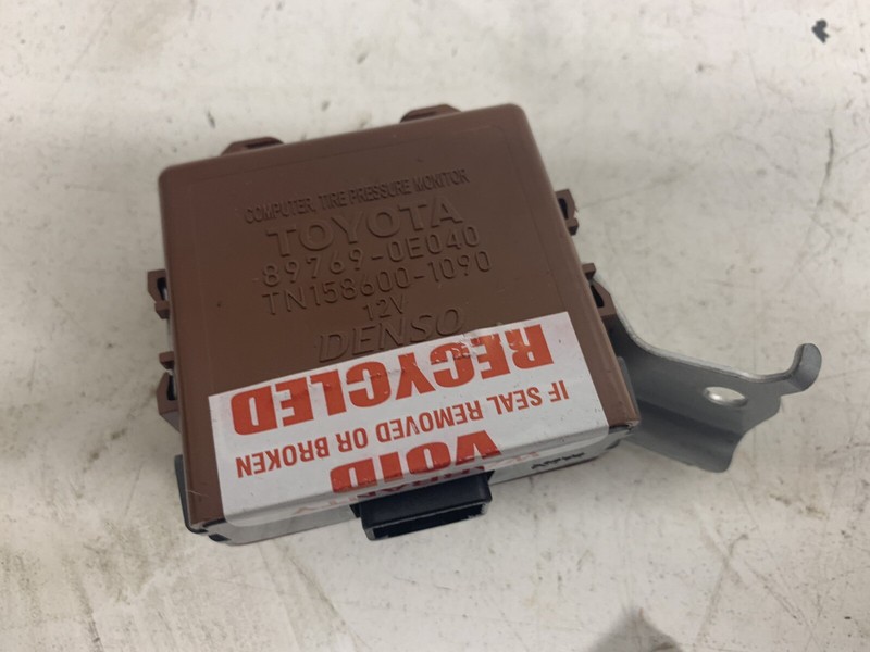 2008-2012 Toyota Highlander TPMS Suspension Computer Module 89769-0E040