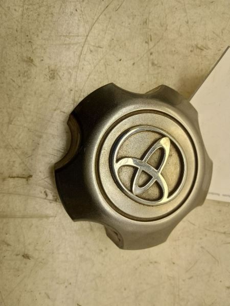 2005 TOYOTA HIGHLANDR CENTER WHEEL CAP