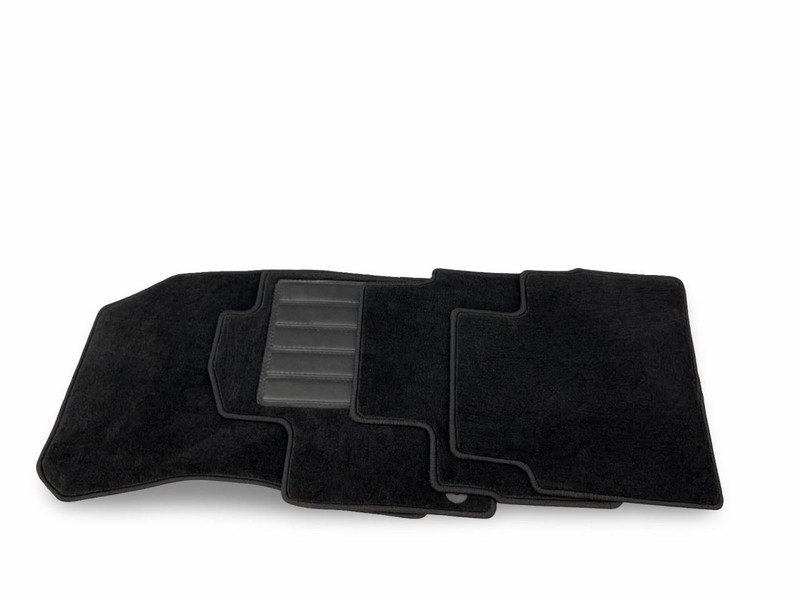 2021-2025 Nissan Rogue Floor Mats Set New Condition Black