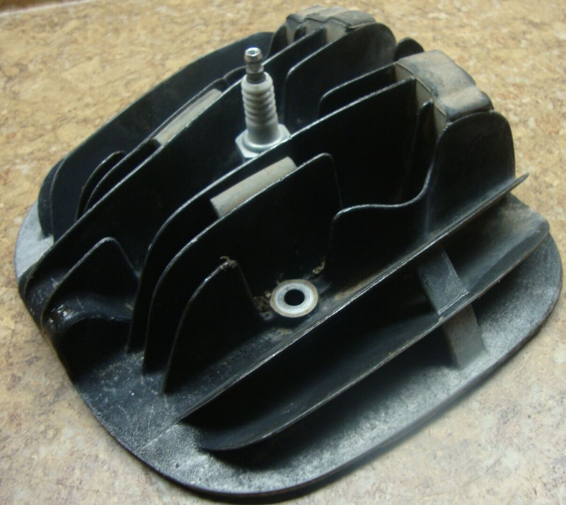 Yamaha Blaster YFS200 YFS 200 Engine Cylinder Head Cover Valve Panel Motor 1998