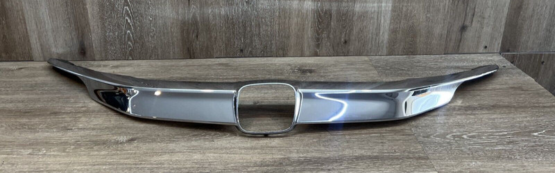 2016-2017 HONDA ACCORD FRONT GRILLE CHROME BEZEL OEM 71104-T2FX-A5