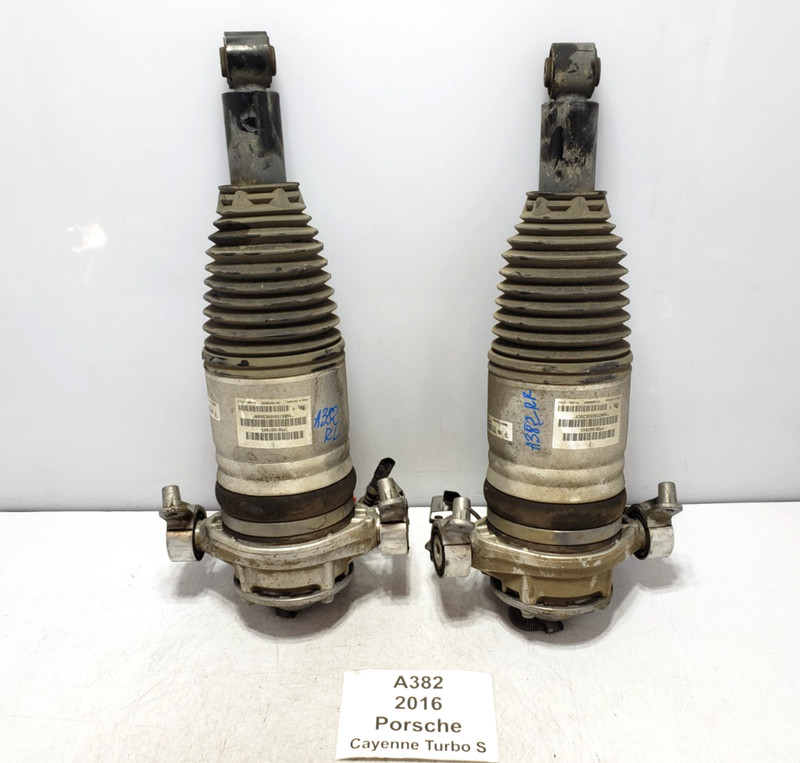 ✅ 11-18 OEM Porsche Cayenne Turbo S 958 Rear Left Right Strut Shock Absorber SET