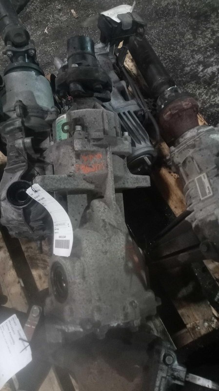 2010 Buick Enclave Transfer Case Assembly OEM 193982 156K Miles Tan 4WD