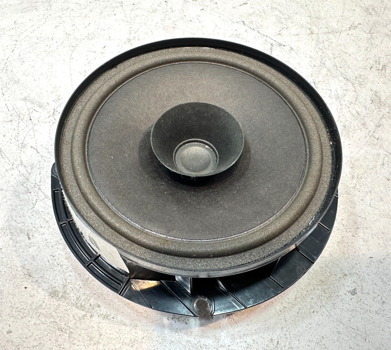 11-18 VOLKSWAGEN PASSAT SE DOOR AUDIO SOUND SPEAKER REAR LEFT OR RIGHT OEM 1PCS