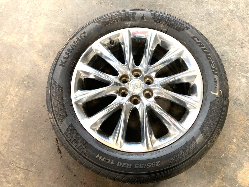 2018-2021 BUICK ENCLAVE CHROME WHEEL 20 X 8 RIM 12 SPOKE SQ7 #3 OEM #A0.30