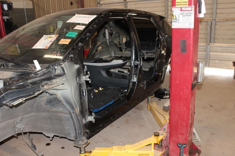 22-23 Kia EV6 Driver Left Side Rocker and Post Cut