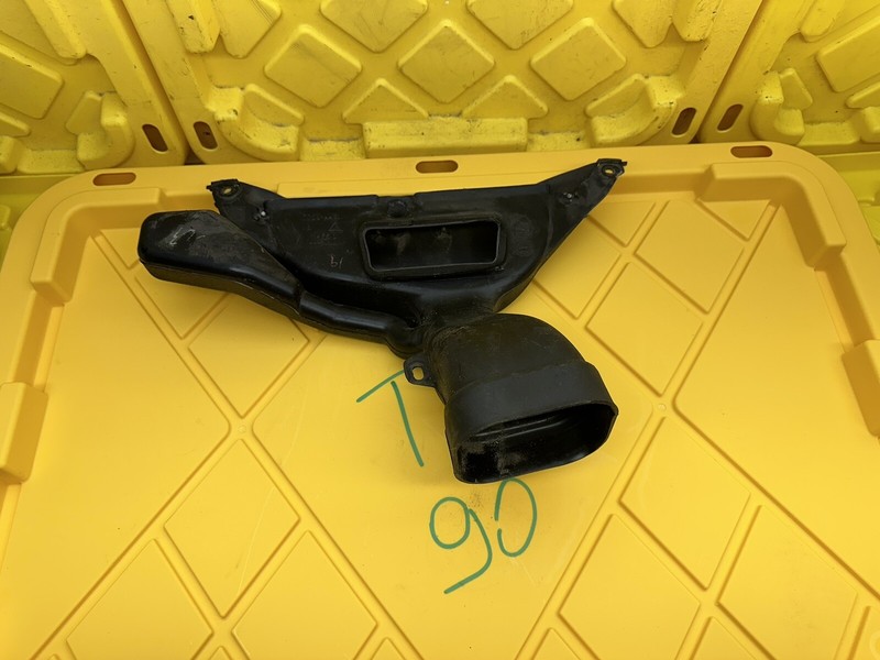 2004-2008 SOLARA Air Intake Resonator Tube Inlet 17750-AA011 OEM