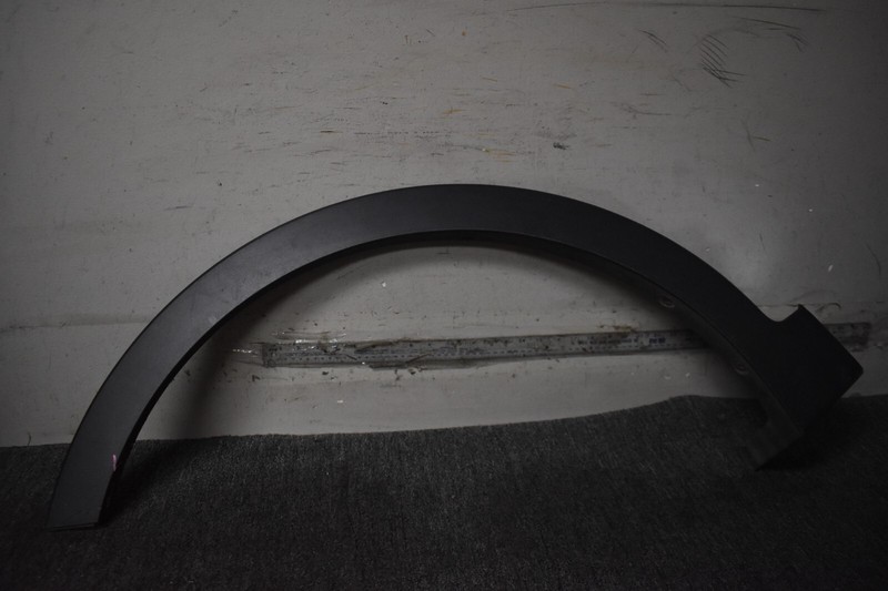 2013-2018 HYUNDAI SANTA FE SPORT GARNISH ASSY LEFT SIDE FACTORY OEM