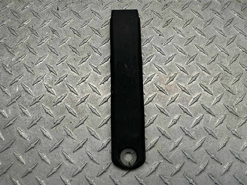 2002-2005 DODGE RAM FRONT RIGHT SEAT BELT BUCKLE 40/20/40 SPLIT OEM 5GW361DVAC
