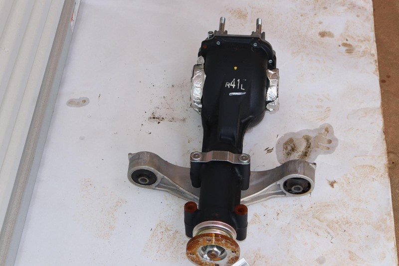 2020-2023 SUBARU LEGACY AWD REAR DIFF DIFFERENTIAL AXLE CARRIER 3.70 RATIO OEM