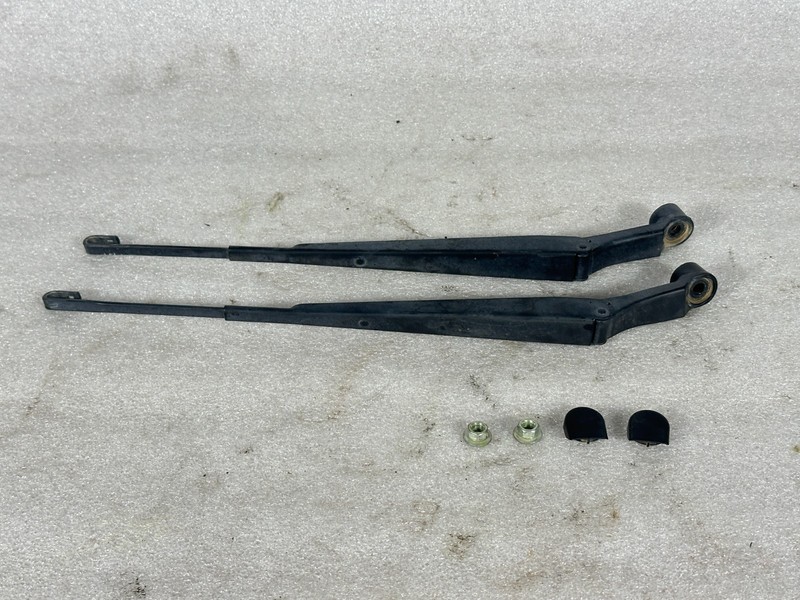 2001-2007 Toyota Sequoia 00-06 Tundra OEM FRONT Windshield Wiper Arm PAIR