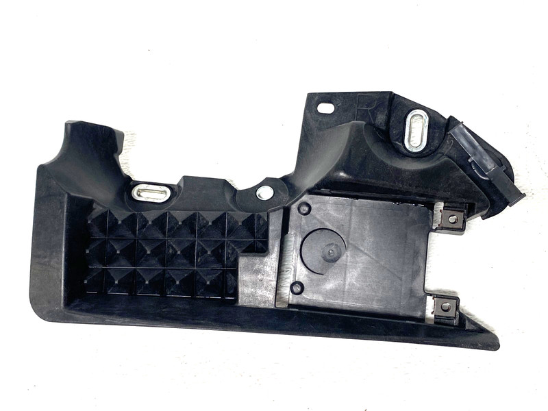 2016-2019 MAZDA MIATA REAR RIGHT BLIND SPOT SUPPORT MOUNT BRACKET OEM #A0.19